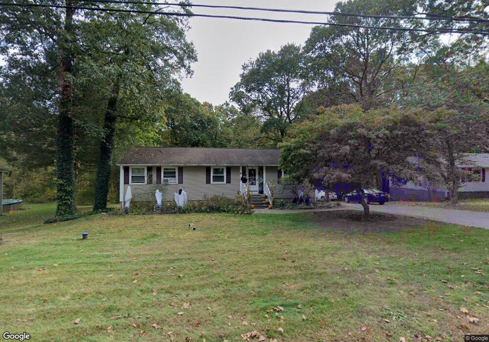 8 E Hayes Rd, East Hampton, CT 06424 - photo 1