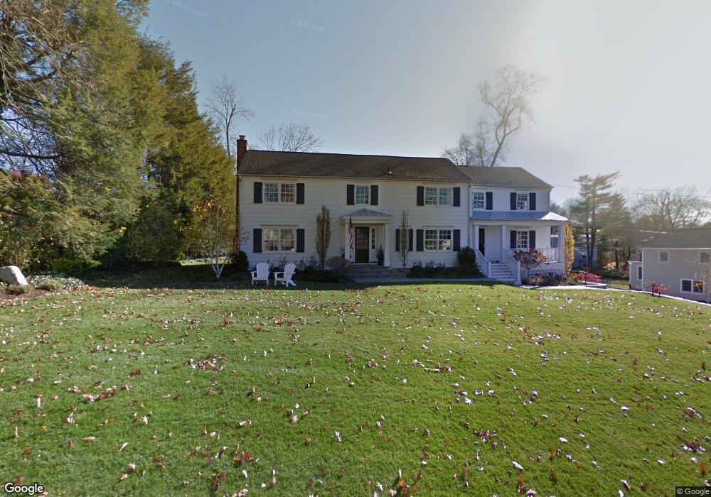 56 Brooks Rd, New Canaan, CT 06840 - photo 1