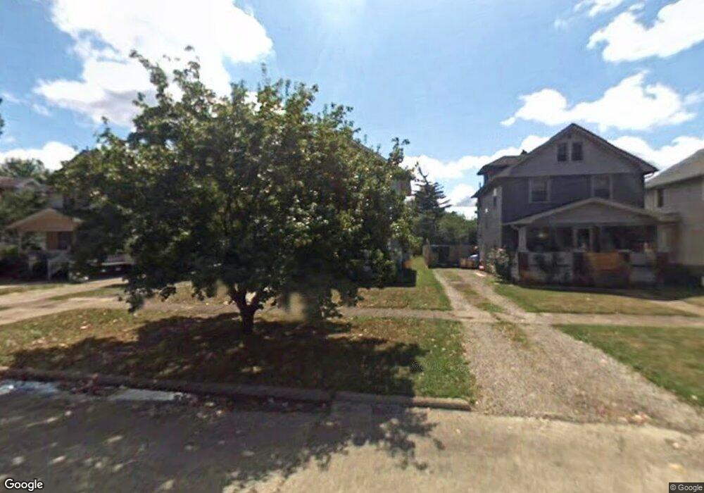 1752 E 33rd St, Lorain, OH 44055 - photo 1