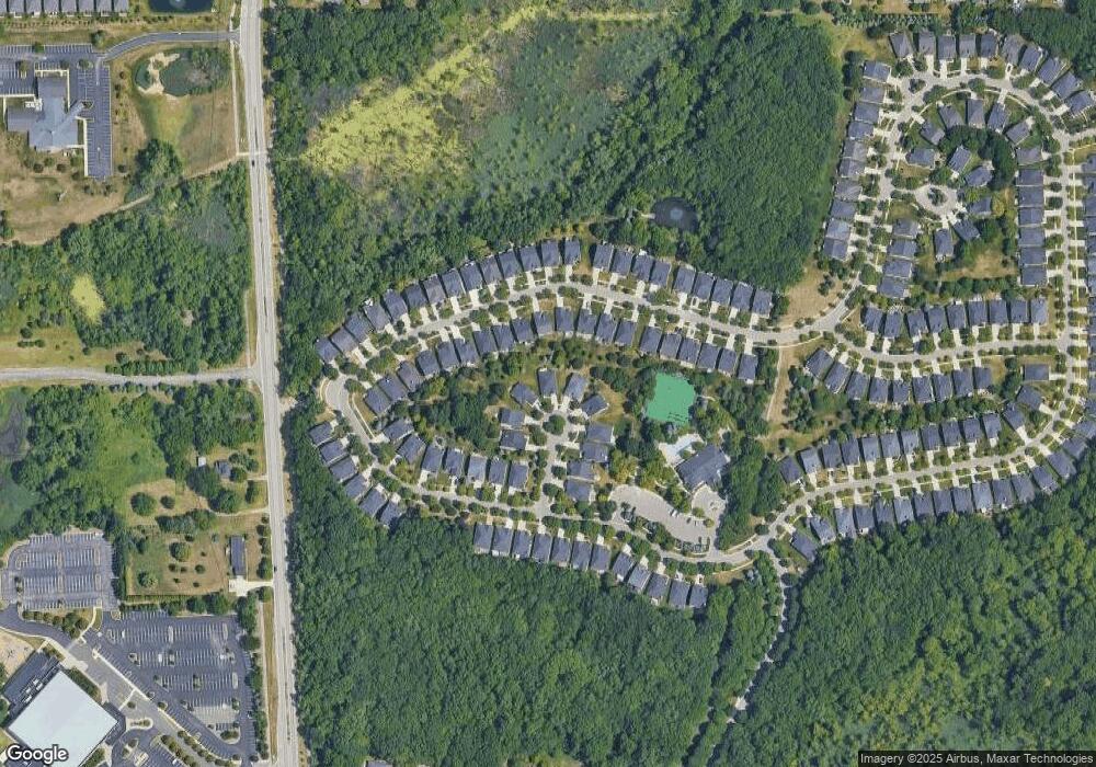 3827 Springwood Ct, Auburn Hills, MI 48326 - photo 1