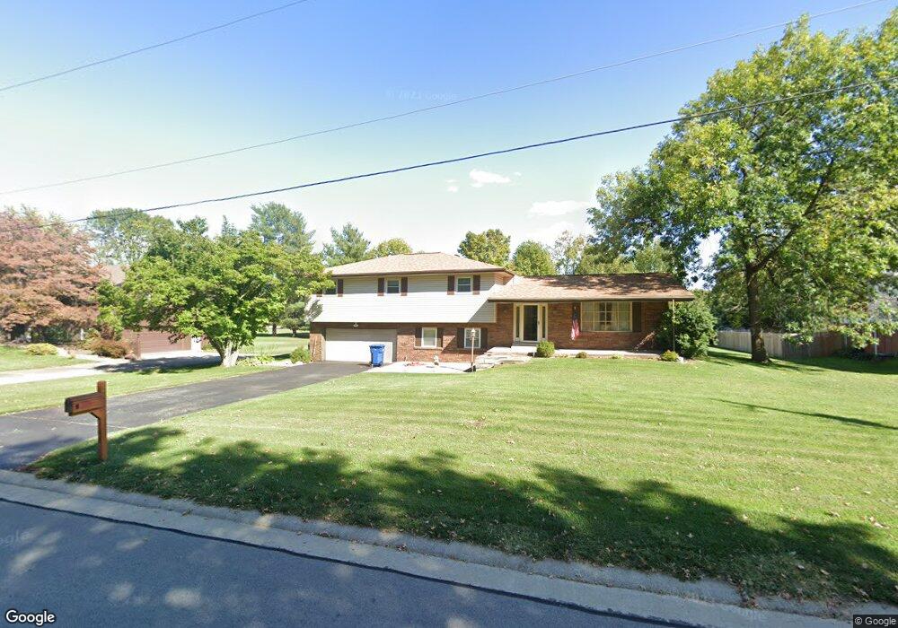 318 Louise Dr, Collinsville, IL 62234 - photo 1