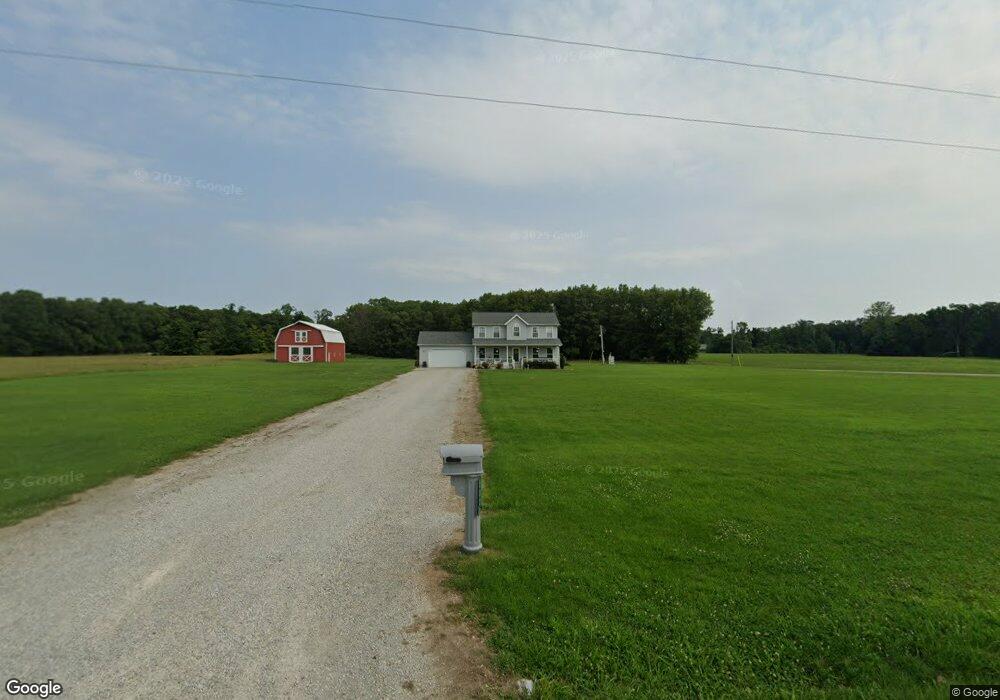 8828 E 875th Ave, Altamont, IL 62411 - photo 1