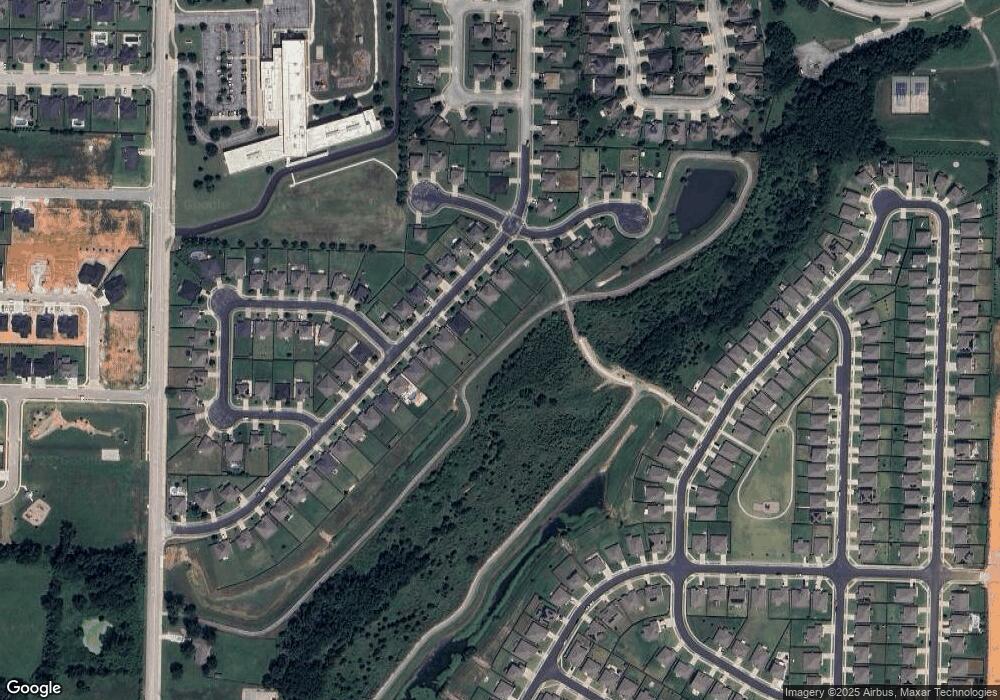 213 Lakewood Dr, Rogers, AR 72756 - photo 1