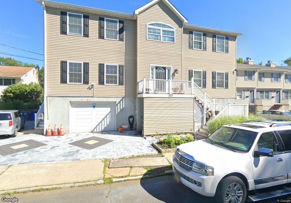 227 2nd St, Keyport, NJ 07735 - photo 1