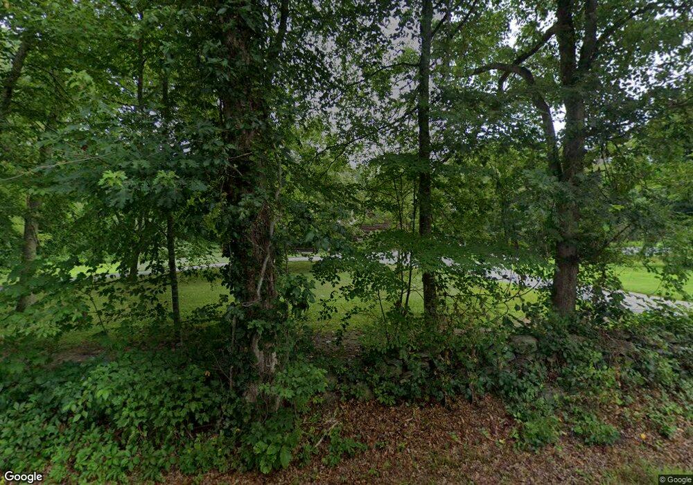 9 Bingham Rd, Canterbury, CT 06331 - photo 1