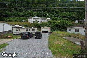 622 Greenville Rd, Man, WV 25635