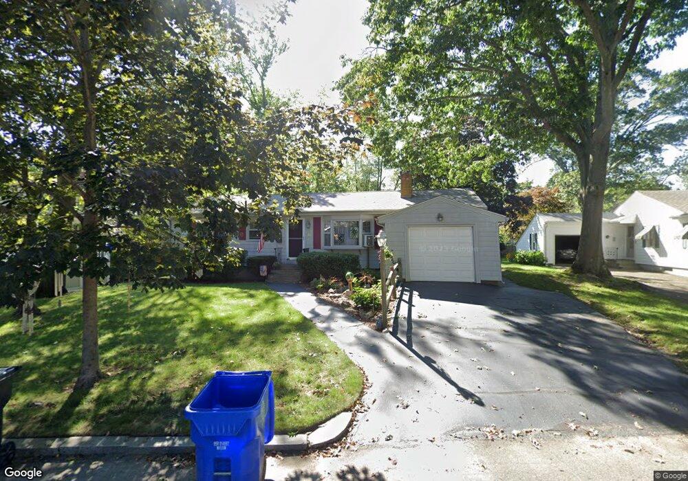 39 Forest Ave, Riverside, RI 02915 - photo 1