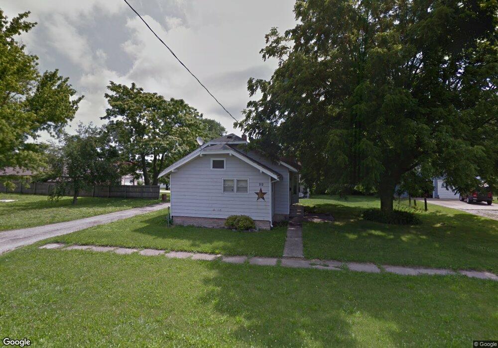 712 S 27th St, Mattoon, IL 61938 - photo 1