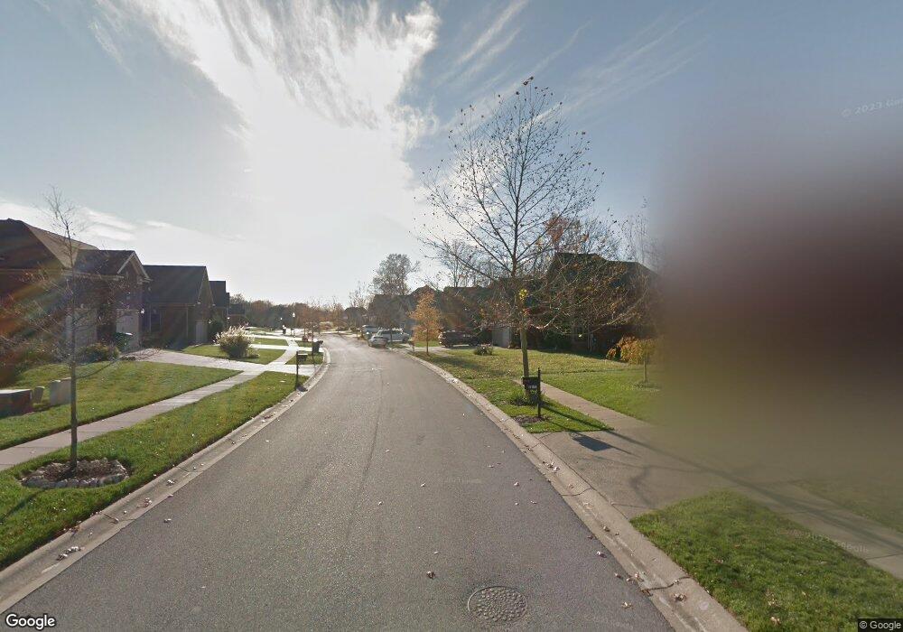 102 Radleigh Ln, Louisville, KY 40291 - photo 1