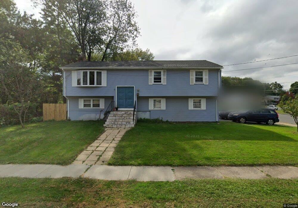 17 Mildred Rd, West Hartford, CT 06107 - photo 1