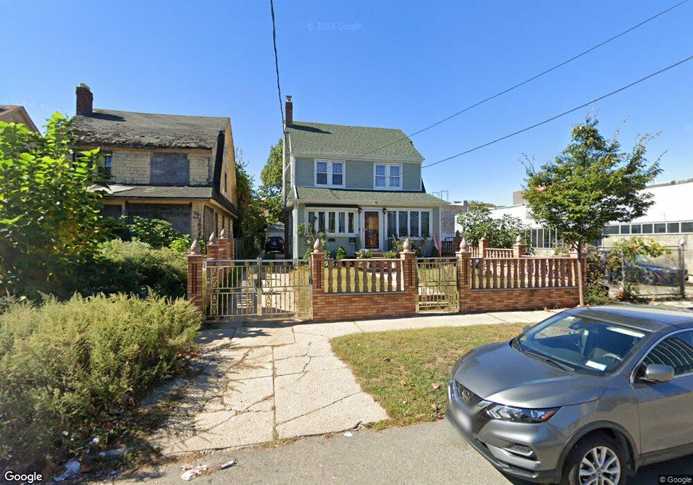 9112 193rd St, Hollis, NY 11423 - photo 1