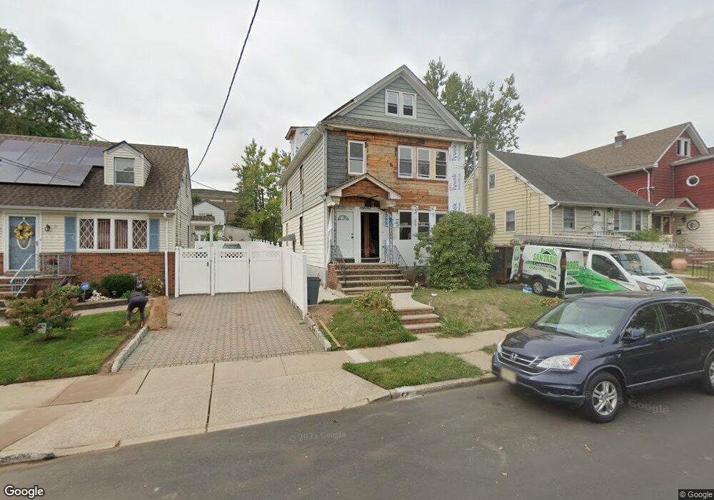 521 Maple Ave, Linden, NJ 07036 - photo 1