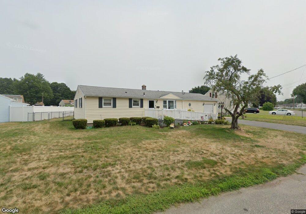 160 Bridle Path Cir, Ludlow, MA 01056 - photo 1