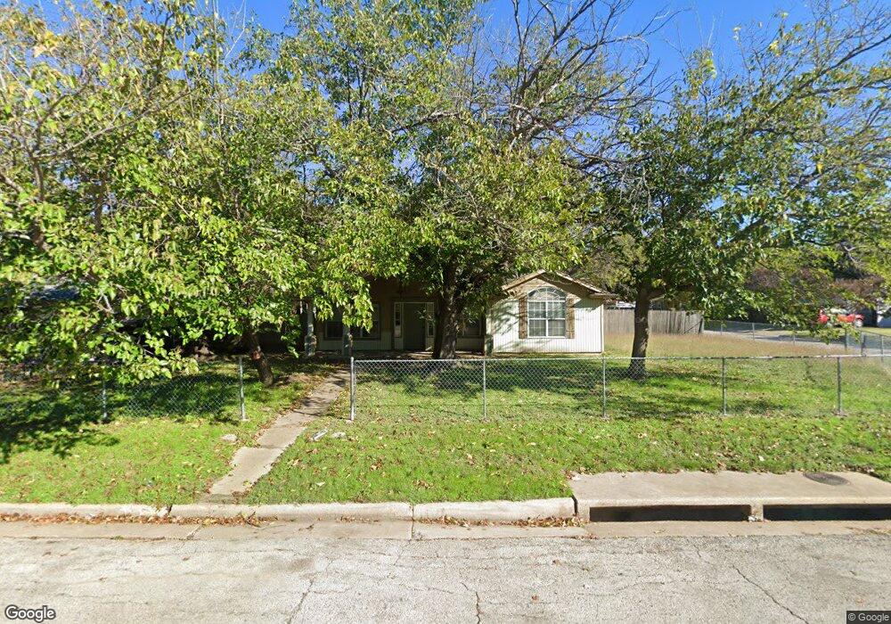 513 Cimarron Trace, Grand Prairie, TX 75051 - photo 1