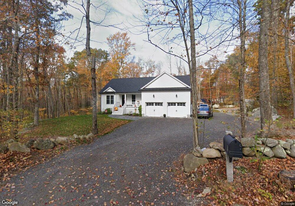 9 Pine St, Douglas, MA 01516 - photo 1