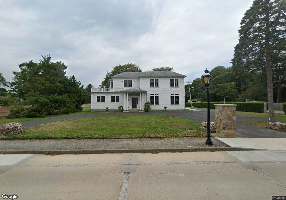 489 Bellevue Ave, Newport, RI 02840 - photo 1