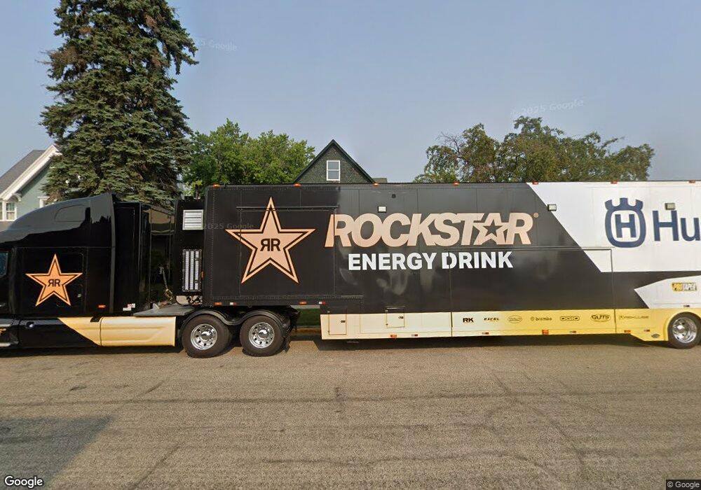 229 3rd Ave SE, Jamestown, ND 58401 - photo 1