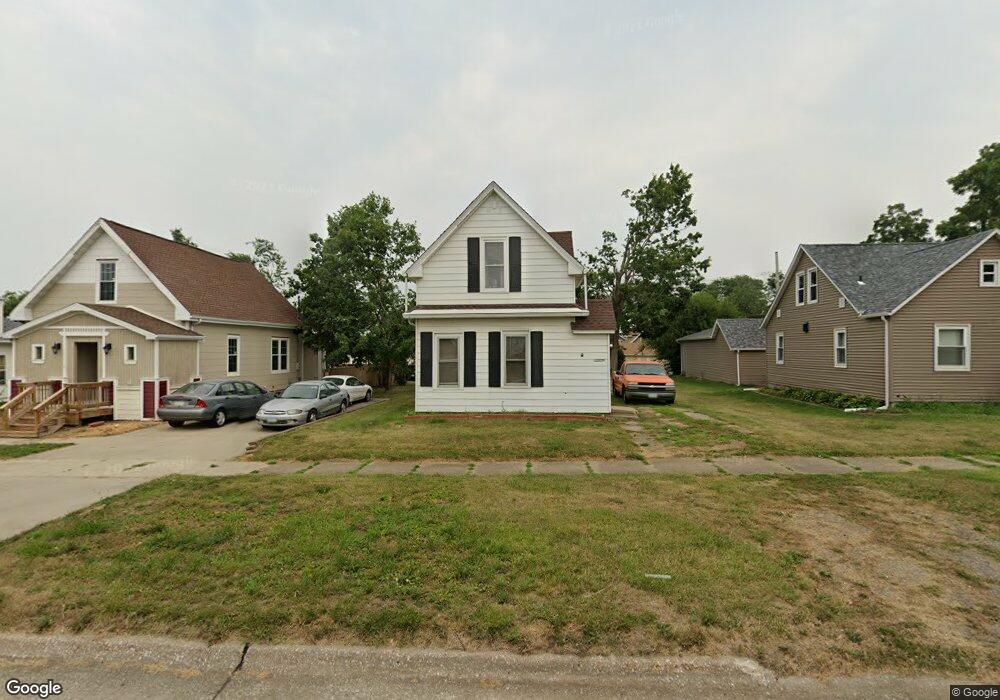 1827 3rd St SW, Cedar Rapids, IA 52404 - photo 1