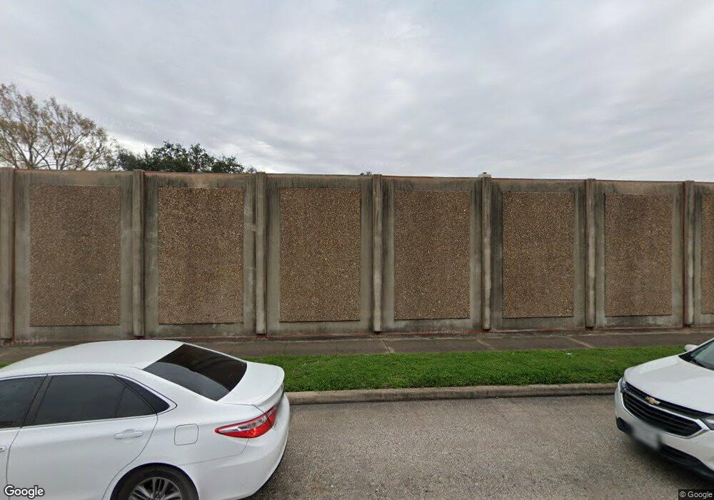 1523 W Sam Houston Pkwy S, Houston, TX 77042 - photo 1