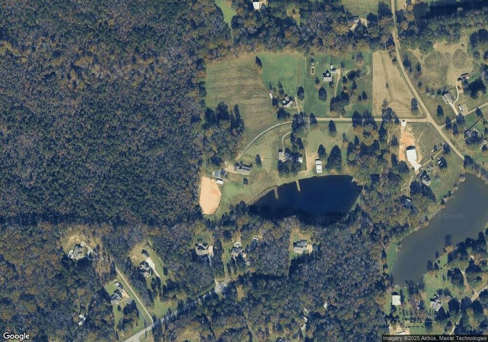 135 Hillview Dr, Brandon, MS 39047 - photo 1