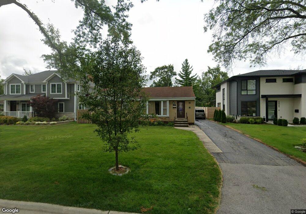 2443 Robincrest Ln, Glenview, IL 60025 - photo 1