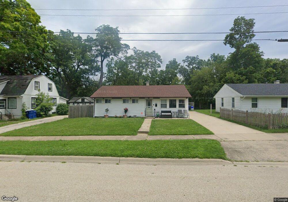 1605 Circle Ct, Waukegan, IL 60085 - photo 1