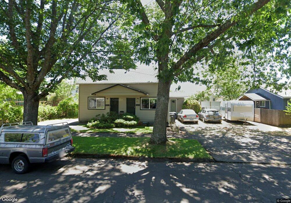 762 Clark St, Eugene, OR 97402 - photo 1