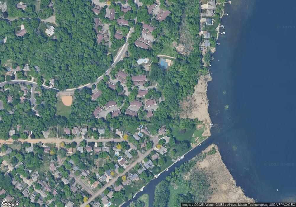 131 W Eagle Lake Dr, Maple Grove, MN 55369 - photo 1