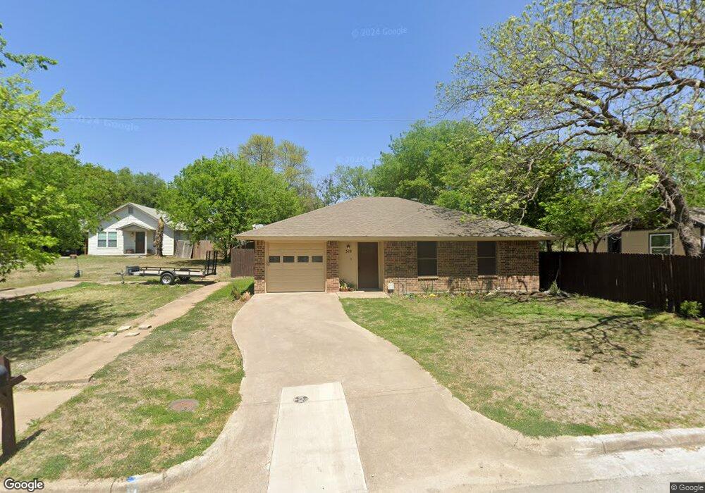 319 Throckmorton St, Weatherford, TX 76086 - photo 1