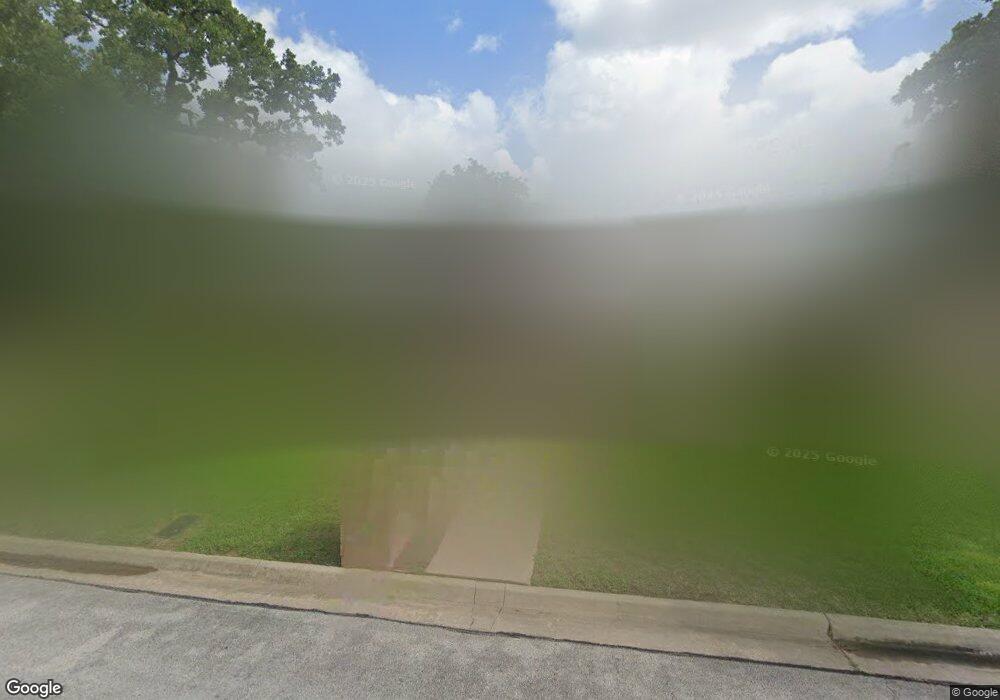 609 Donna Ln, Bedford, TX 76022 - photo 1