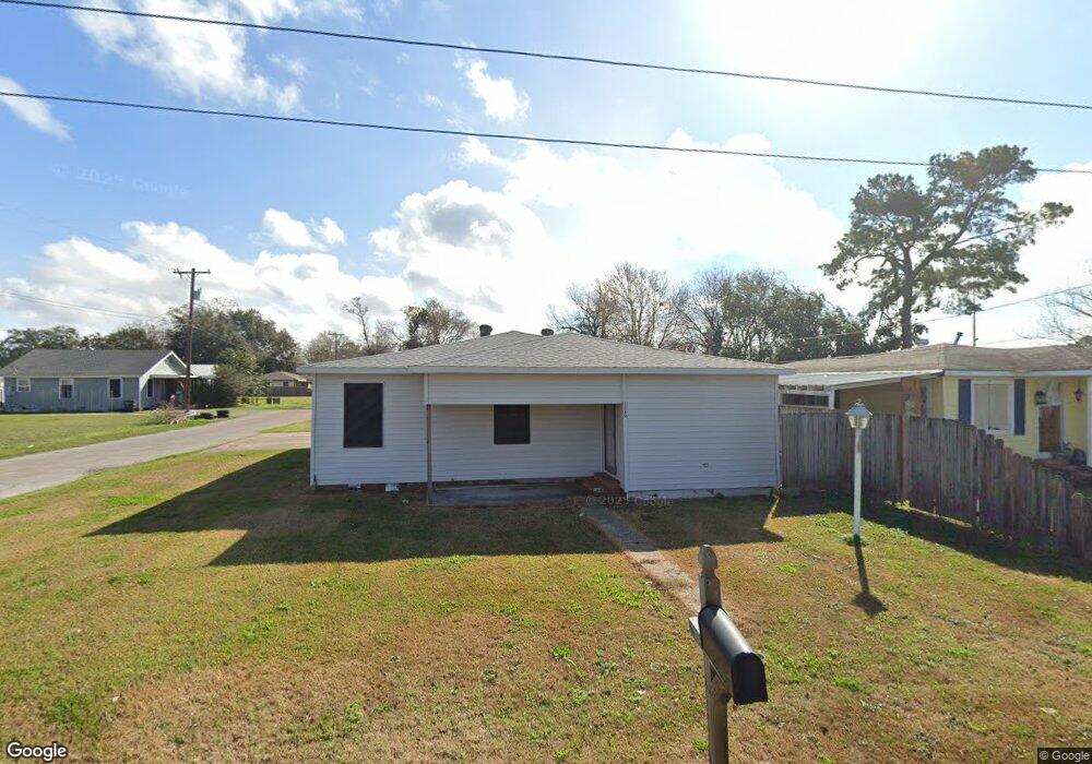1310 Pelican St, New Iberia, LA 70560 - photo 1