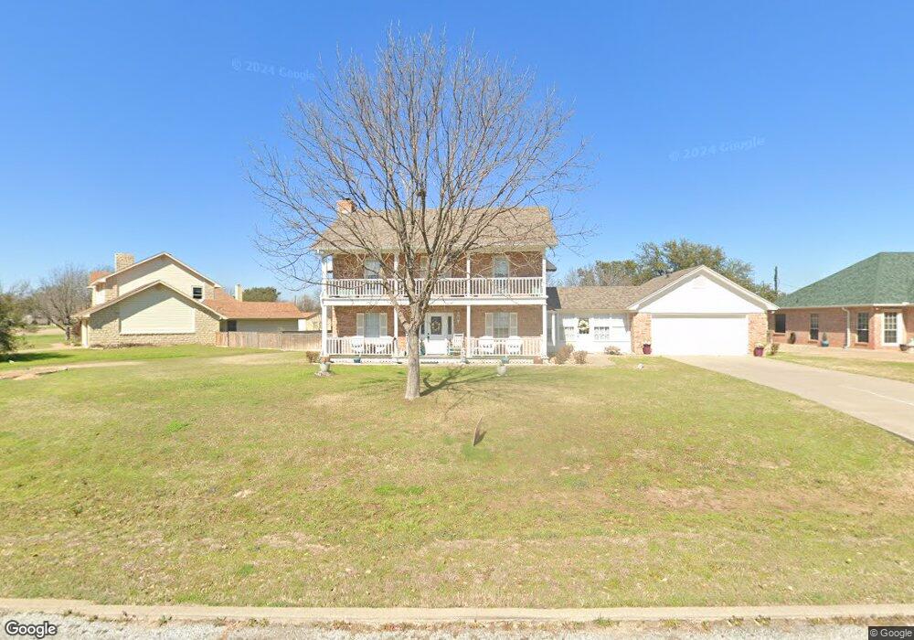620 Aqua Vista Dr, Granbury, TX 76049 - photo 1