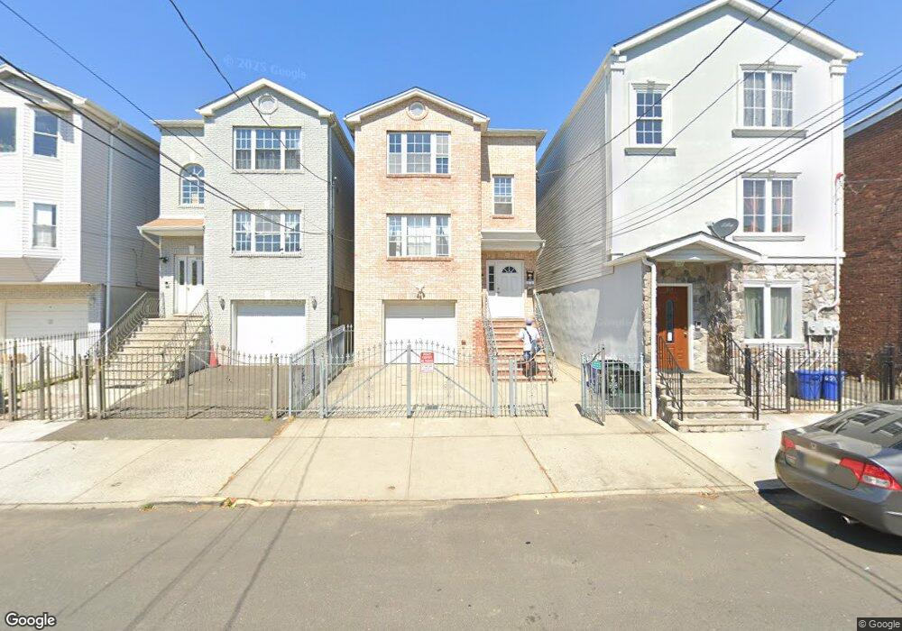 652 4th St, Newark, NJ 07107 - photo 1