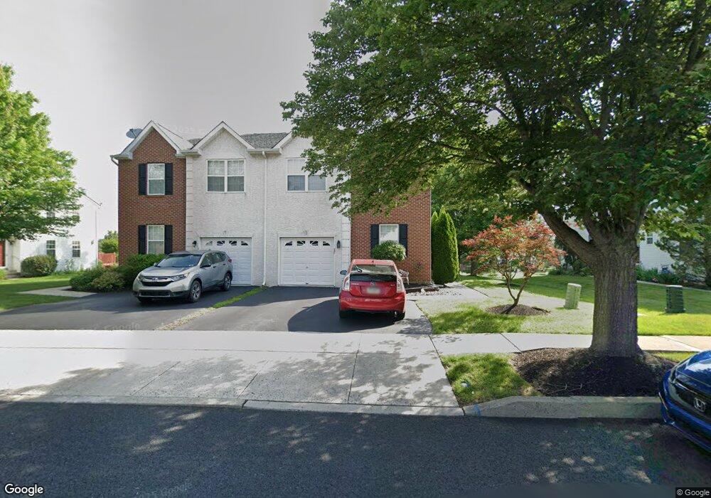 231 Hampshire Dr, Sellersville, PA 18960 - photo 1