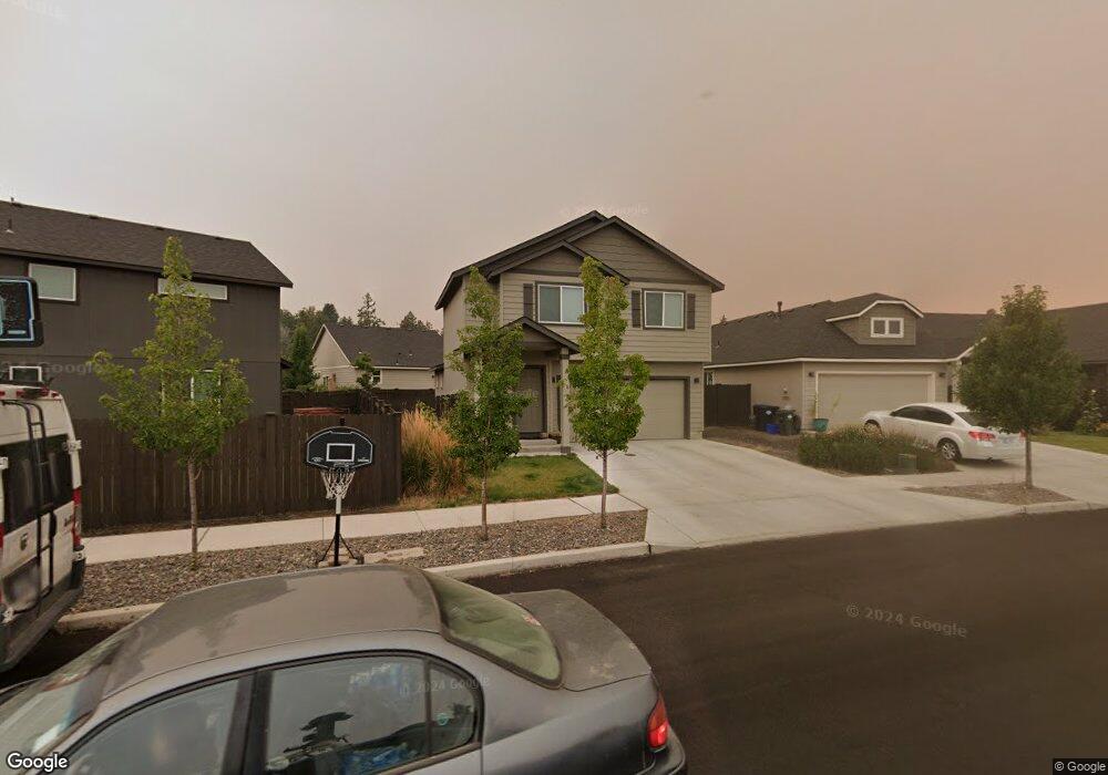 2981 NE Roxy Place, Bend, OR 97701 - photo 1