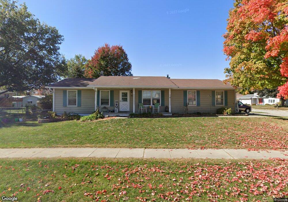 413 E 25th St N, Newton, IA 50208 - photo 1