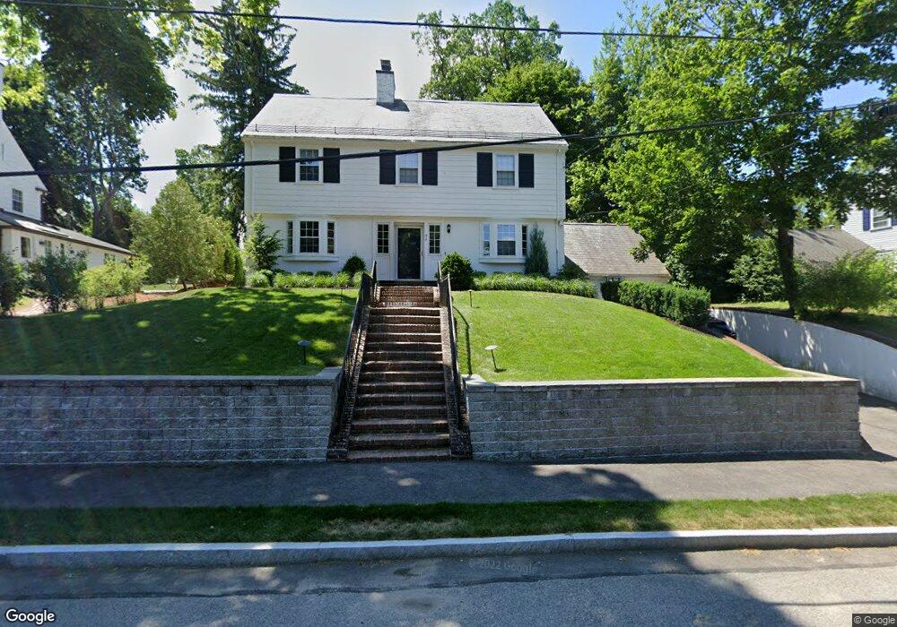 42 Ruthven Rd, Newton, MA 02458 - photo 1