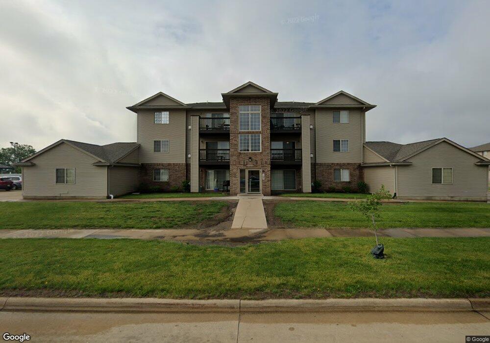 3105 Michelle Ct SW unit 6, Cedar Rapids, IA 52404 - photo 1