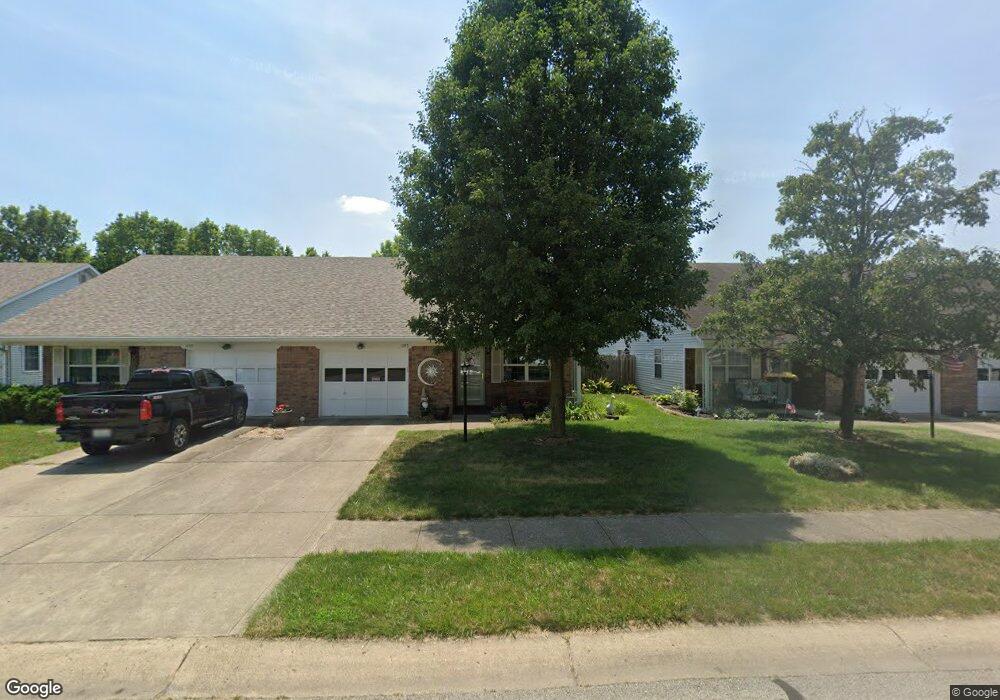 1045 Ina Cir, Franklin, IN 46131 - photo 1