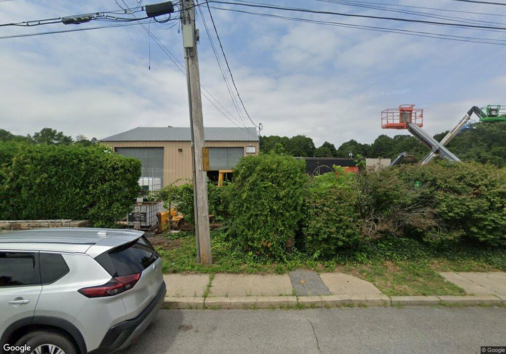 81 Bleachery Ct, Warwick, RI 02886 - photo 1