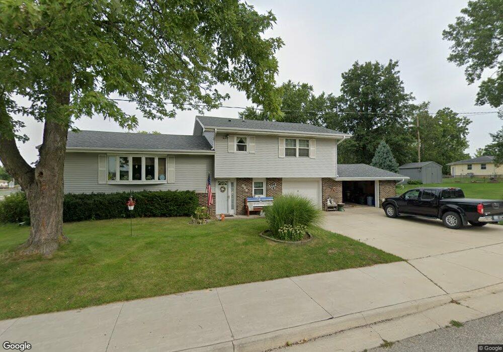 103 Trader St, Center Point, IA 52213 - photo 1