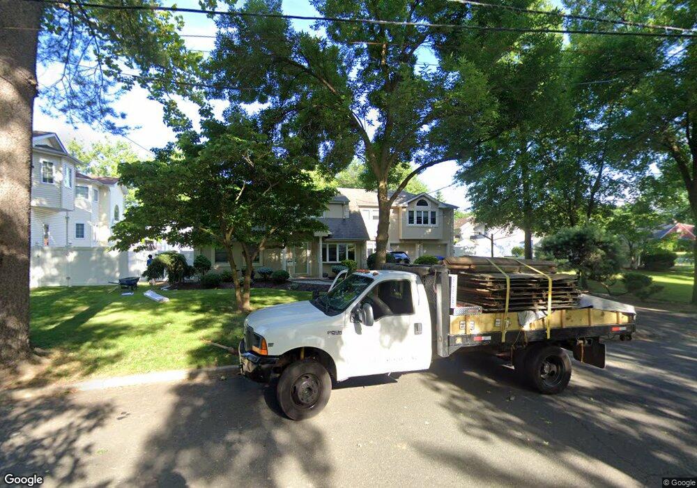 183 Meadow Ln, Paramus, NJ 07652 - photo 1