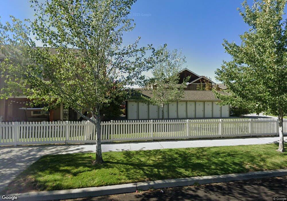 11 Eastview Dr, Bend, OR 97701 - photo 1