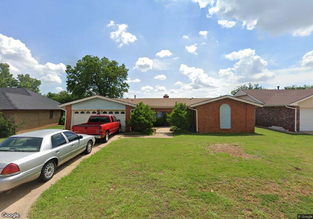 7128 N Comanche Ave, Warr Acres, OK 73132 - photo 1
