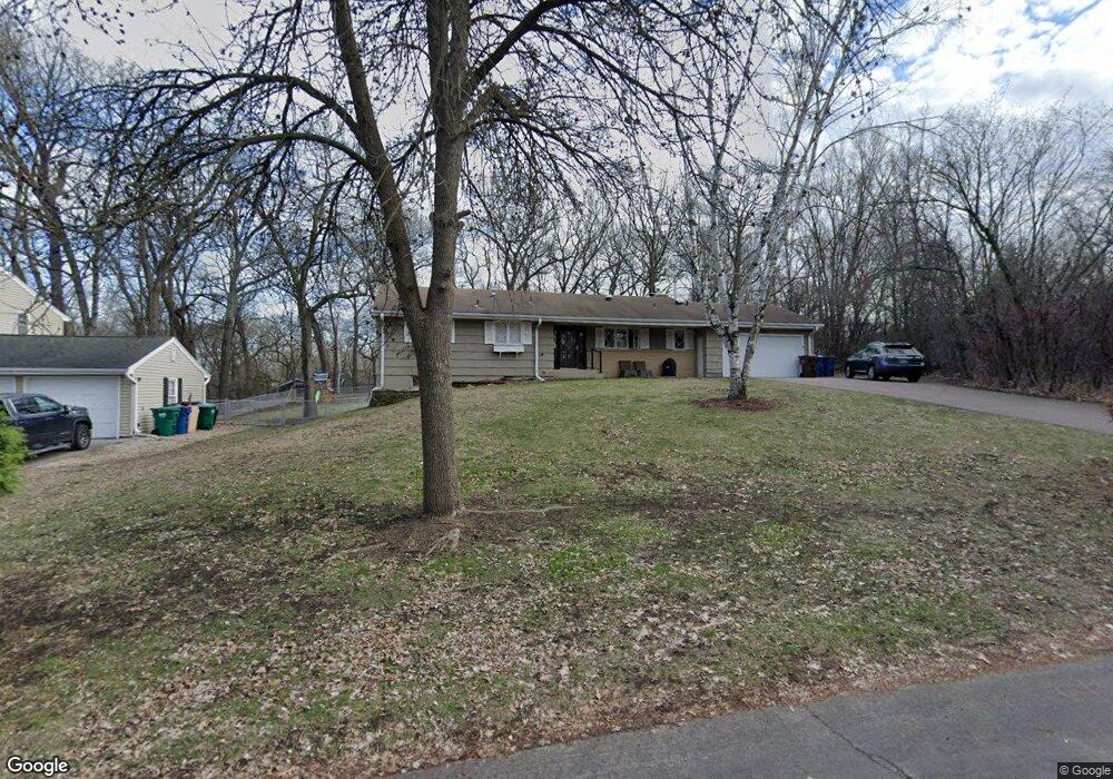 19585 Shady Hills Rd, Excelsior, MN 55331 - photo 1