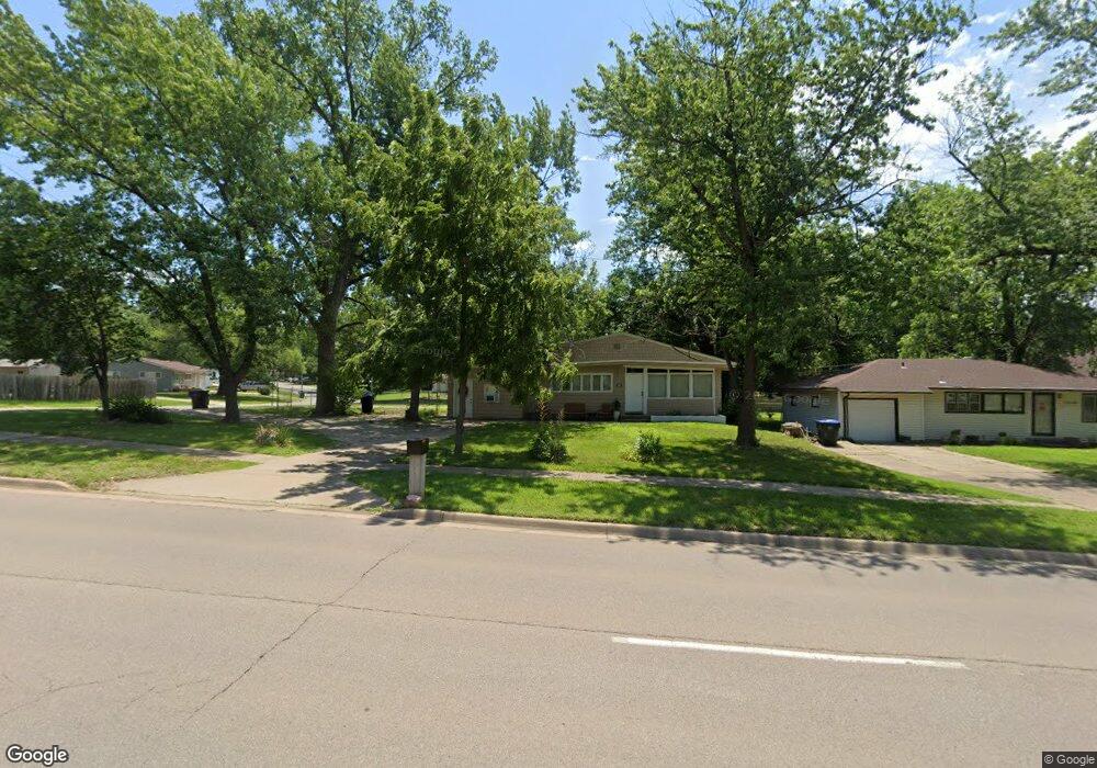 3500 SW Burlingame Rd, Topeka, KS 66611 - photo 1
