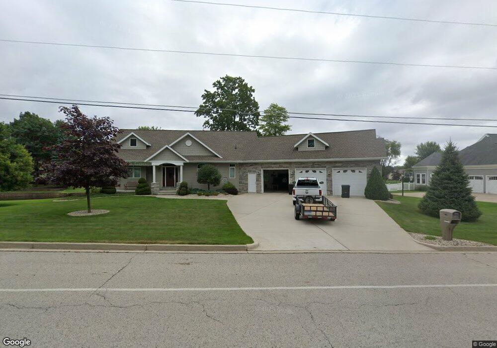 3924 18th St, Menominee, MI 49858 - photo 1