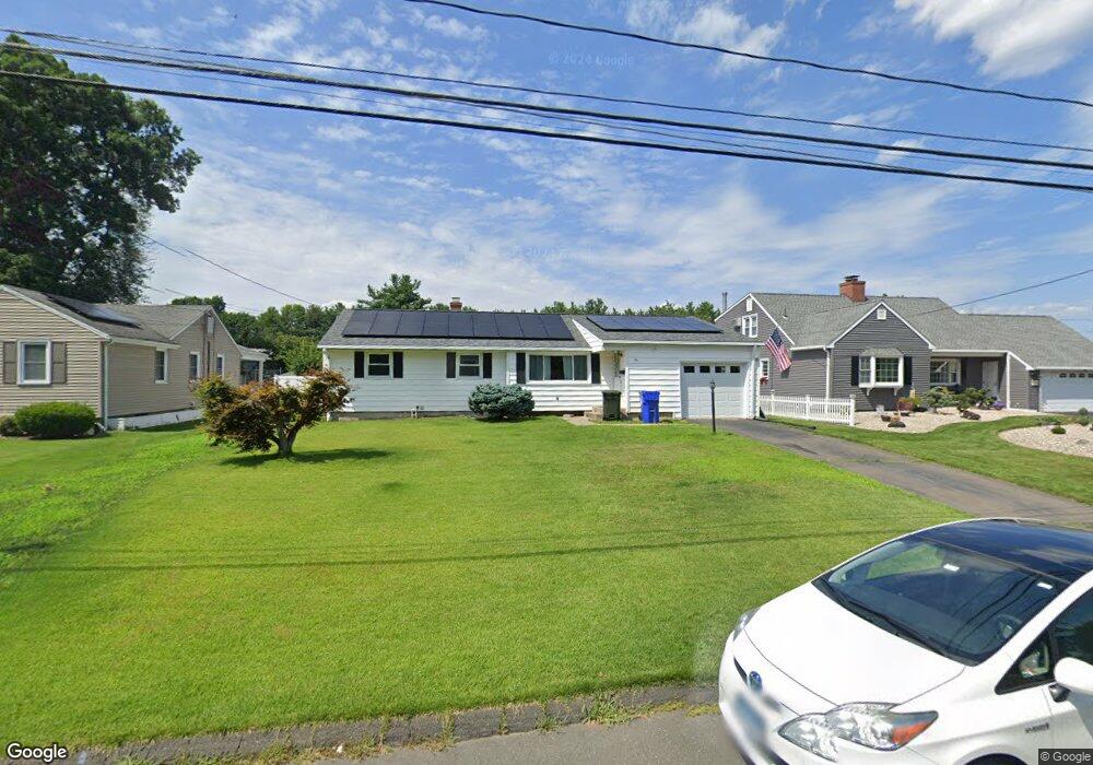 54 Woodmere Rd, Newington, CT 06111 - photo 1