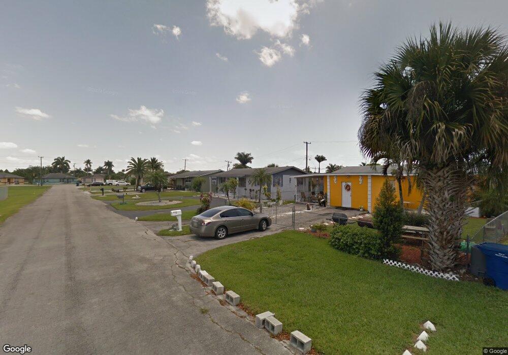 553 SW 11th St, Belle Glade, FL 33430 - photo 1