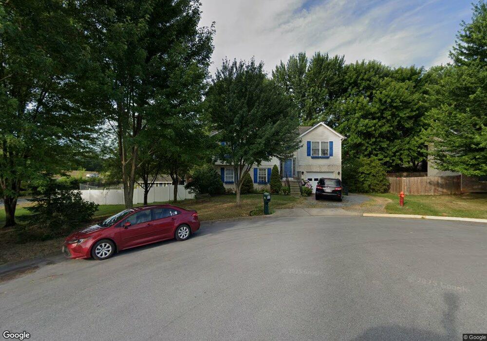 2100 Mark Dr, Middletown, VA 22645 - photo 1